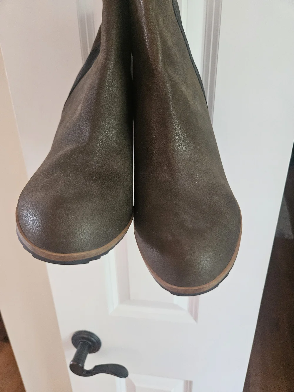 (NEW) Women’s Green/Brown Wedge Ankle Boot